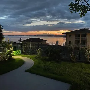 Oleander House , Torri Del Benaco Italien
